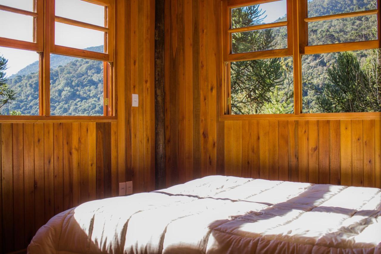 Ayllu Refugio Ecologico Hostel อูรูบิซิ ภายนอก รูปภาพ