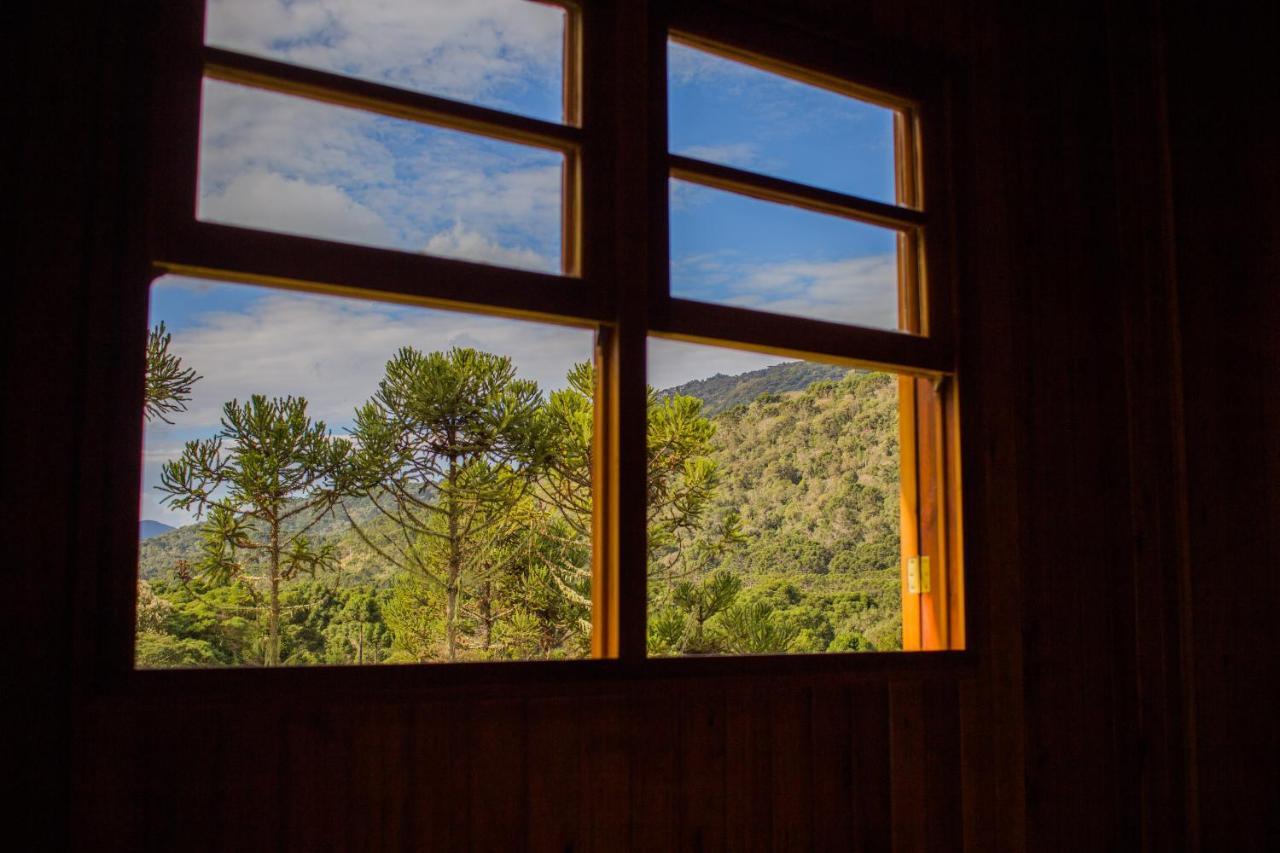 Ayllu Refugio Ecologico Hostel อูรูบิซิ ภายนอก รูปภาพ