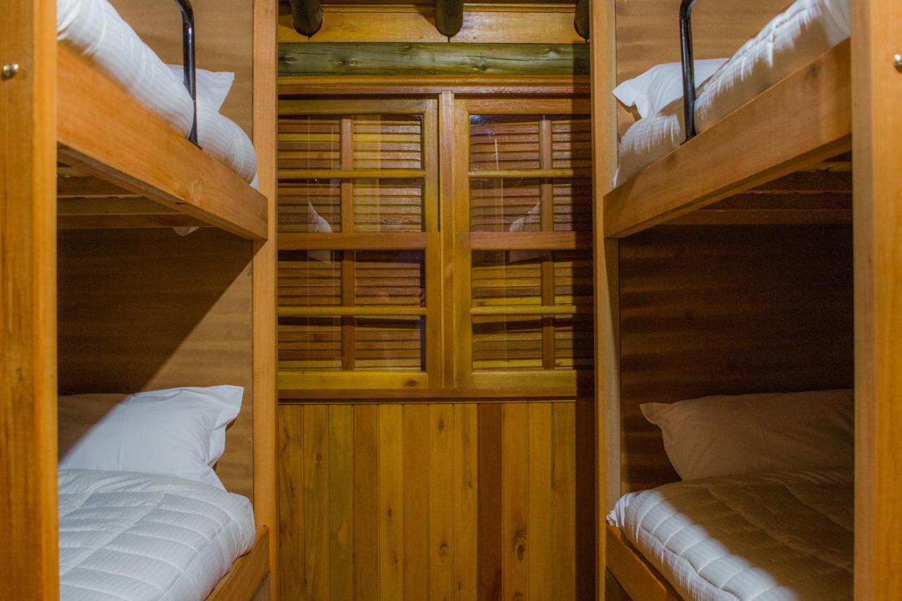 Ayllu Refugio Ecologico Hostel อูรูบิซิ ภายนอก รูปภาพ